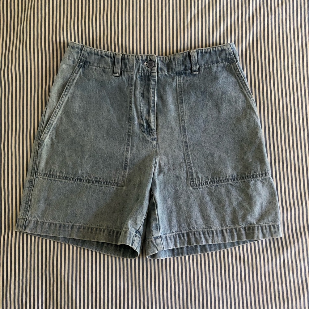 Vintage light denim high waisted shorts - Jones New York size 6